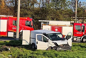 Trzy zdarzenia drogowe! Dwa na trasach wojewódzkich [FOTO, RADIO]-101630