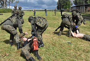 Setki tysięcy Polaków pójdą na szkolenie. Wojsko otwiera drzwi dla cywilów-102001