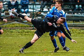 PIŁKARSKIE DERBY MIELCA: Smoczanka u Stali II-102290
