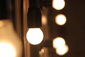 Rachunki za prąd pójdą w dół. Rząd usuwa opłatę doliczaną od lat-102866