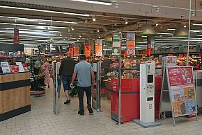 Pracownicy popularnej sieci mają dość. W południe zatrzymają pracę-103292