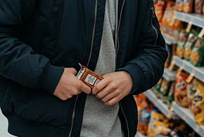 Wzrost kradzieży sklepowych przed świętami-103611