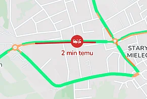 Korkuje się mielecka starówka, kolizja na Alei Jana Pawła II-103638