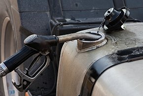 Kradzież karty paliwowej. Straty na ponad 14 tysięcy!-103746