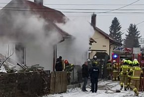 Pożar domu w Maliniu! Służby na miejscu-104044