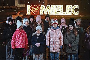 „Głos całego świata” ze Scholi Dziecięcej z Mielca zdobywa I miejsce-104452