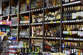 To codzienność wielu Polaków. Nowe dane o alkoholu niepokoją-104582