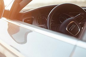 Za szybko na al. Kwiatkowskiego. Straciła prawo jazdy