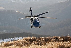 Policyjny Black Hawk nad Bieszczadami. Kontrterroryści w akcji