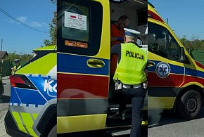 Potrącenie na skrzyżowaniu w Mielcu. Kierujący hulajnogą trafił do szpitala