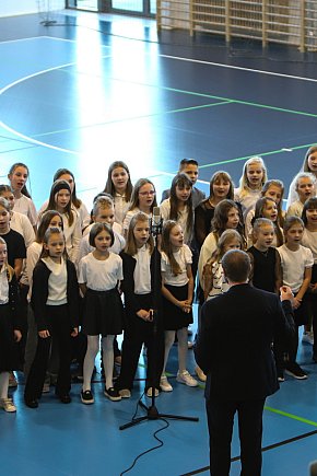 Nowoczesna hala sportowo-widowiskowa otwarta w Mielcu-13454