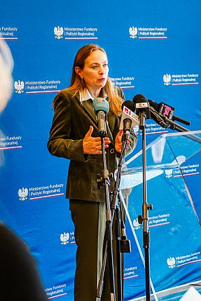 WIZYTA MINISTER KATARZYNY PEŁCZYŃSKIEJ-NAŁĘCZ-13802