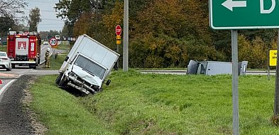 Żarówka. Wypadek na DW984. Dwie osoby w szpitalu-101175