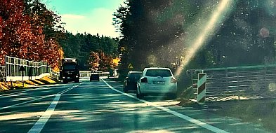 Uwaga na obwodnicy! Zaczynają parkować przy cmentarzu!-101723