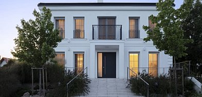 Willa przy Bulwarach w Mielcu wyróżniona w konkursie Fasada Roku 2025-102374