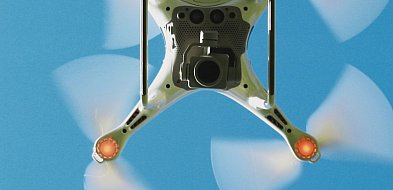 Będzie zakup kolejnych dronów. Tym razem dla szkoły