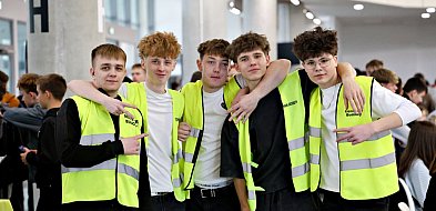 Targi Edukacyjne w Mielcu po raz 21. Uczniowie poznali ofertę szkół [FOTO]