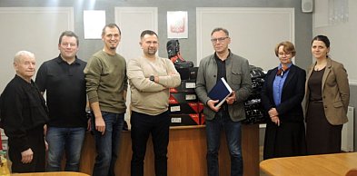 Strażacy ochotnicy otrzymali umundurowanie specjalne