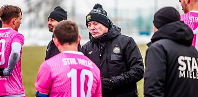 Mroźne 135 minut FKS Stali na koniec przygotowań