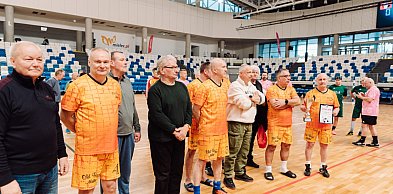 Oldboje rywalizowali w Hali MOSiR. Puchar Prezydenta Mielca dla KS Kolorado