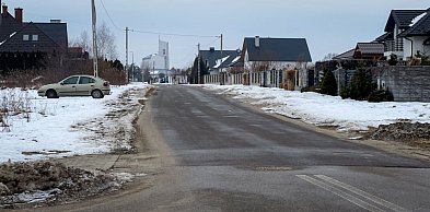 Mieszkańcy z petycją. Chcą oświetlenia i chodnika