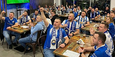 Emocje w Mielcu! Wspólne oglądanie meczu Górnik Łęczna – Stal Mielec