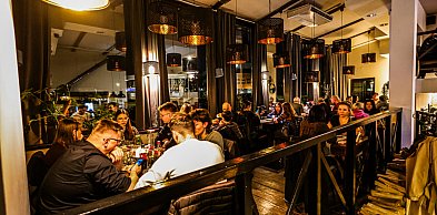 Gdzie na Walentynki w Mielcu? Zakochaj się w smakach Restauracji Kraftowa