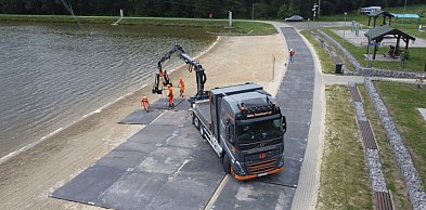 Jak zabezpiecza się teren budowy, żeby nie zniszczyć dróg i pól?
