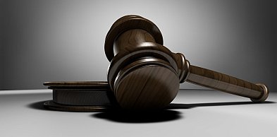 Tłumaczenie przysięgłe w Polsce a tłumaczenie notarialne w Ukrainie