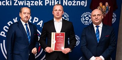 Złoty Certyfikat PZPN dla Akademii FKS Stal Mielec. Historyczne wyróżnienie
