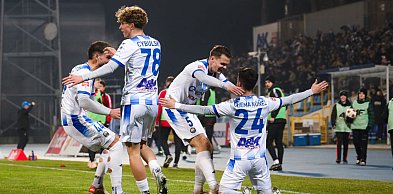 STAŁO SIĘ! Stal Mielec rozgromiła GKS Tychy i wraca do gry o utrzymanie! [FOTO]