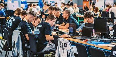 HackCarpathia w sobotę w Mielcu! Zmierzą się z technologią przyszłości i AI!