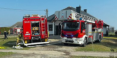 Pożar domu: dwudziestu strażaków w akcji [FOTO]