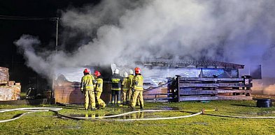 Pożar w Grzybowie. Na terenie Folwarku