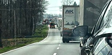 Wypadek w Partyni. Jedna osoba poszkodowana