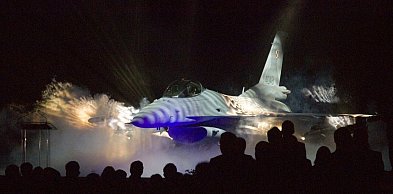 Dwadzieścia lat polskiej siły powietrznej F-16