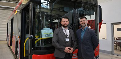 Nowe autobusy coraz bliżej. MKS z wizytą w Solaris