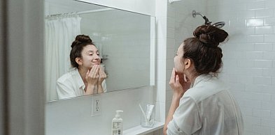 Płyn micelarny, olejek czy masło – czym najlepiej zmywać makijaż?