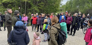 II Rodzinny Rajd Pieszy w Piątkowcu. Leśna trasa, atrakcje i nagrody