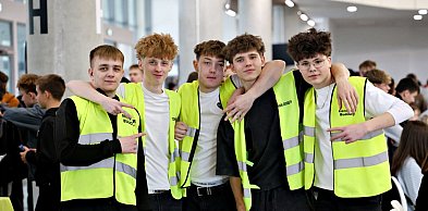 Targi Edukacyjne w Mielcu po raz 21. Uczniowie poznali ofertę szkół [FOTO]