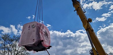 4,5-tonowy rezonans już na miejscu. Kluczowy etap inwestycji