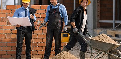 Pomocnik budowlany Niemcy – pierwszy krok do kariery fachowca i wyższych stawek