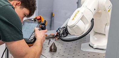 BCU w Mielcu – tu edukacja spotyka nowoczesny przemysł lotniczy