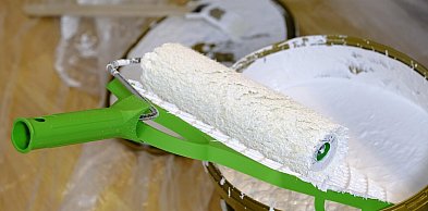 Remontujesz mieszkanie? Przekroczone normy w popularnych farbach