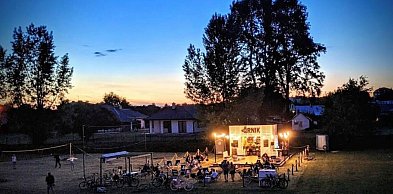 Silent Disco nad Wisłoką. Młodzież zaprasza na wyjątkową imprezę w QRNIK-u