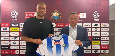 Bartosz Kwiecień nowym piłkarzem Stali Mielec