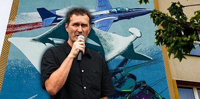 Autor lotniczego muralu: twórzmy własne historie-99702