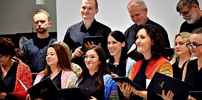 „Muzyka dla odporności” – koncert w mieleckiej bibliotece [FOTO]-101519