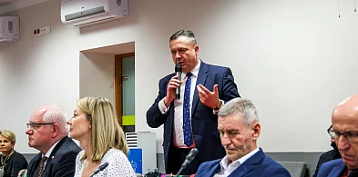 „Etaty” dyrektora pogotowia? Gałuszka: to wierutne kłamstwo-103909