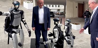 „Czy wy tam w Sejmie macie jakieś pomysły?” Robot zaczepił posła z Mielca